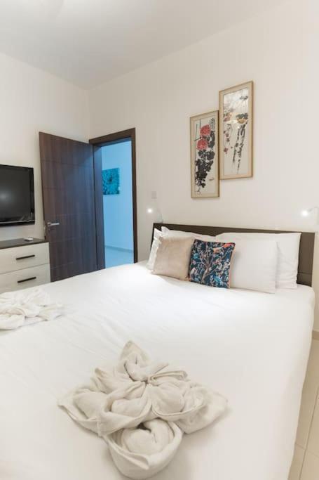 Sea View-hosted By Sweetstay *