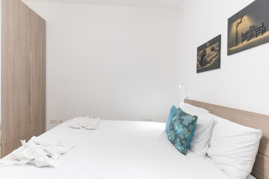Apartment Sea View-hosted By Sweetstay *
