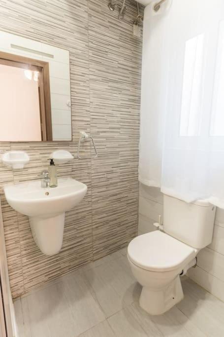 Sea View-hosted By Sweetstay Apartment